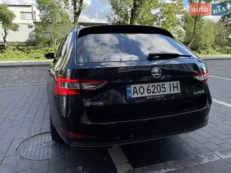 Универсал Skoda Superb 2017 в Сваляве