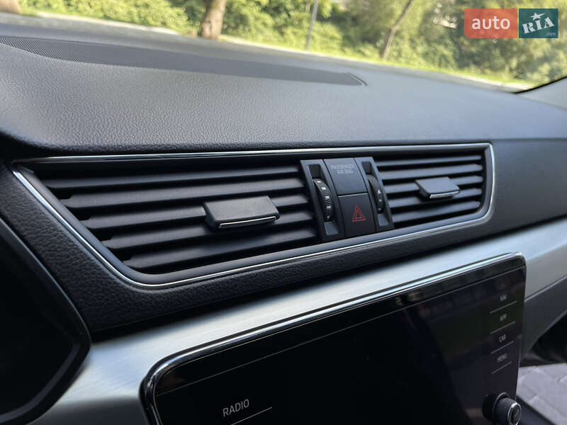 Универсал Skoda Superb 2017 в Сваляве
