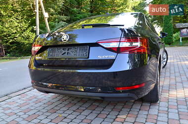 Лифтбек Skoda Superb 2017 в 