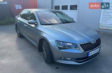Лифтбек Skoda Superb 2016 в 