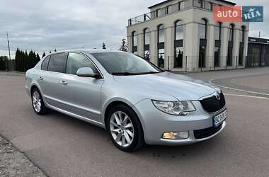 Лифтбек Skoda Superb 2010 в Буске