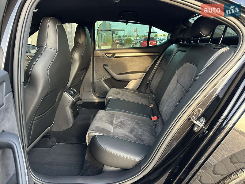 Лифтбек Skoda Superb 2021 в Мукачево