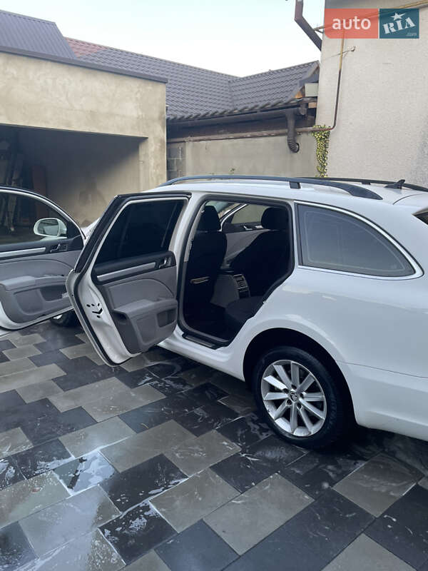 Универсал Skoda Superb 2014 в Мукачево