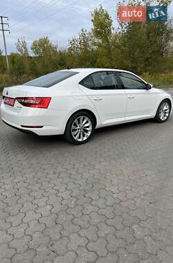 Универсал Skoda Superb 2016 в 