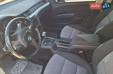 Лифтбек Skoda Superb 2012 в 