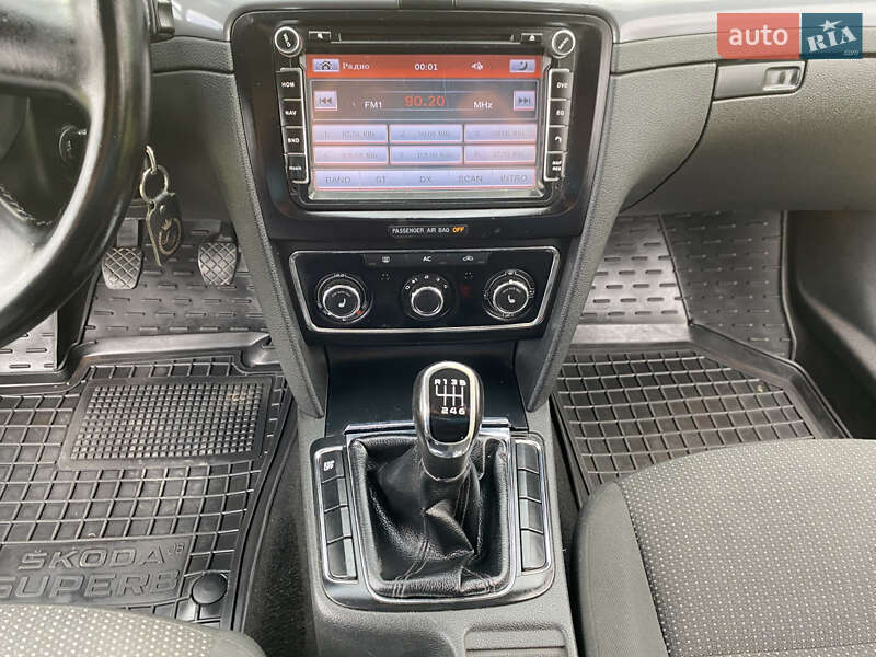 Ліфтбек Skoda Superb 2008 в Чернівцях
