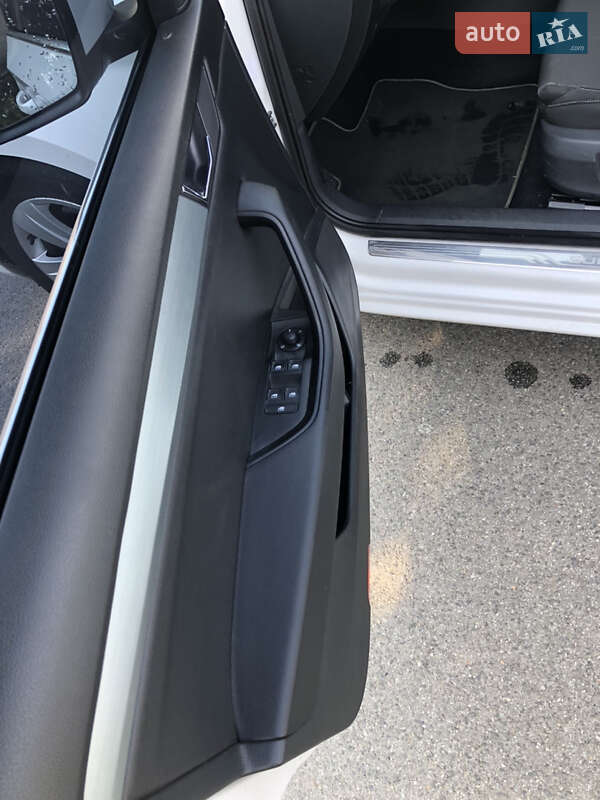 Лифтбек Skoda Superb 2017 в Мукачево