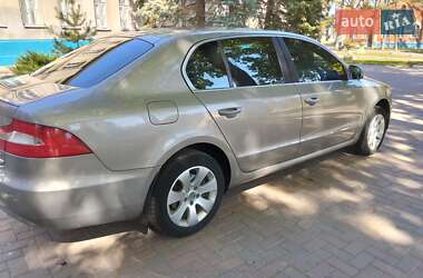 Ліфтбек Skoda Superb 2013 в 