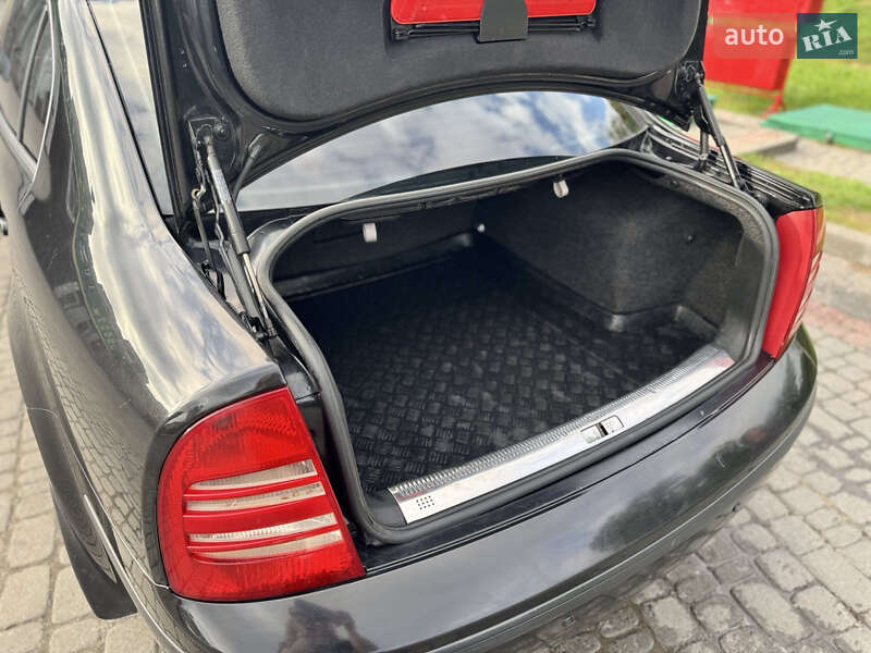 Ліфтбек Skoda Superb 2006 в Львові фото 10 Ліфтбек Skoda Superb 2006 в Львові