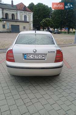 Лифтбек Skoda Superb 2005 в 