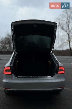 Лифтбек Skoda Superb 2014 в 