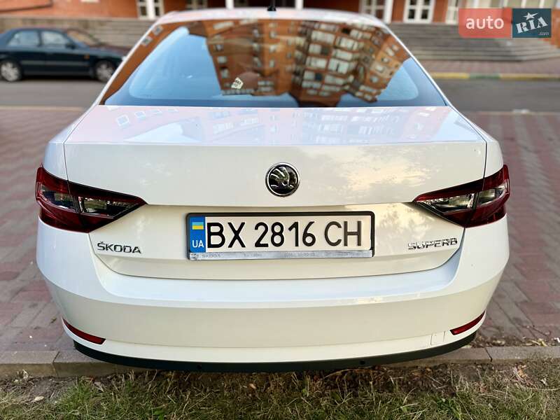 Лифтбек Skoda Superb 2018 в Киеве фото 3 Лифтбек Skoda Superb 2018 в Киеве