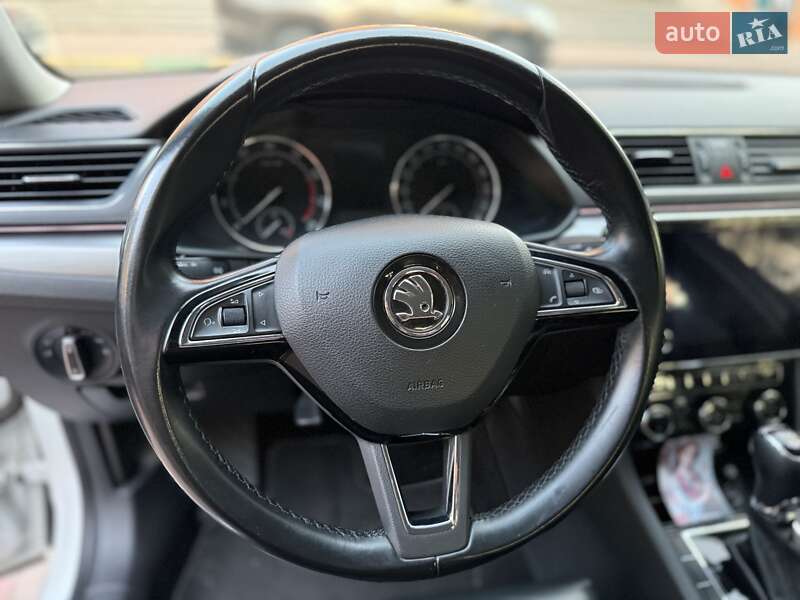 Лифтбек Skoda Superb 2018 в Киеве фото 8 Лифтбек Skoda Superb 2018 в Киеве