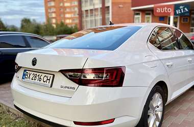Лифтбек Skoda Superb 2018 в 
