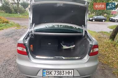 Лифтбек Skoda Superb 2009 в 