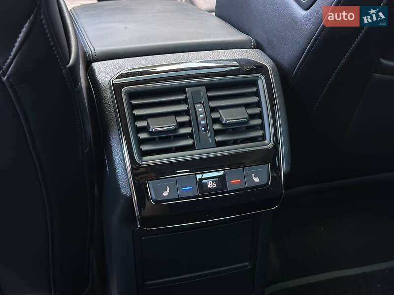 Лифтбек Skoda Superb 2022 в Луцке