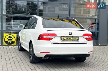 Лифтбек Skoda Superb 2013 в 