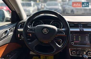 Лифтбек Skoda Superb 2013 в 