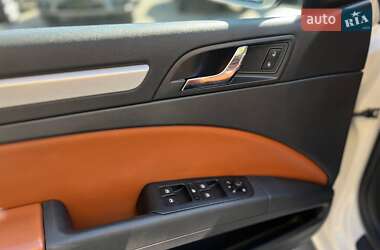 Лифтбек Skoda Superb 2013 в 