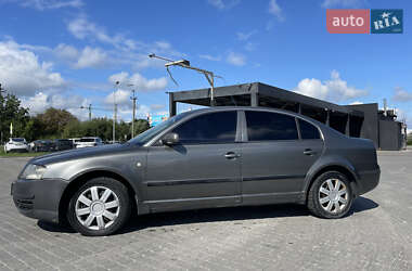 Лифтбек Skoda Superb 2005 в 