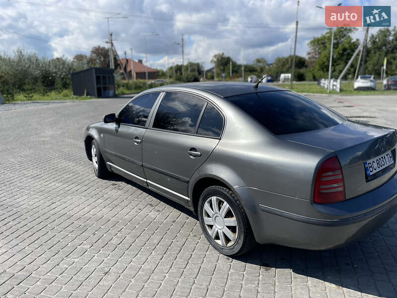 Лифтбек Skoda Superb 2005 в Винниках фото 10 Лифтбек Skoda Superb 2005 в Винниках