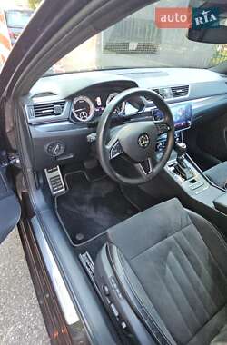Лифтбек Skoda Superb 2019 в 