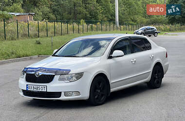 Лифтбек Skoda Superb 2009 в 