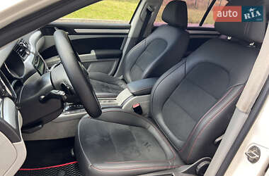 Лифтбек Skoda Superb 2009 в 