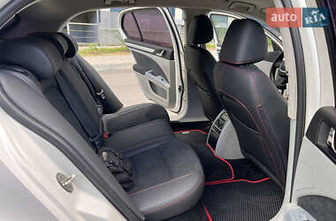 Лифтбек Skoda Superb 2009 в 