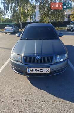 Лифтбек Skoda Superb 2006 в 