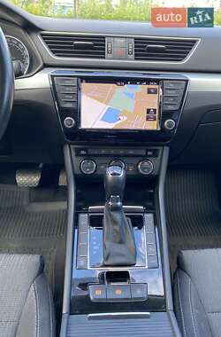 Лифтбек Skoda Superb 2016 в 
