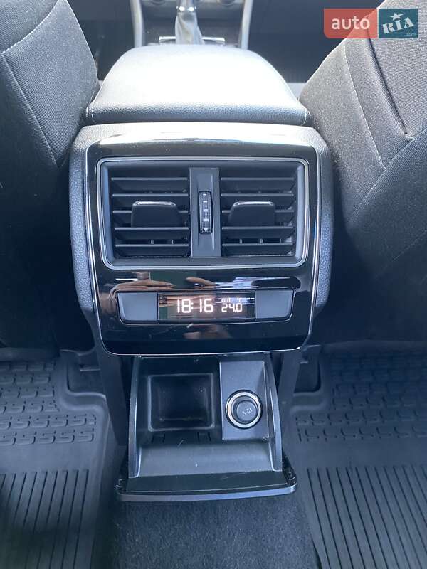 Лифтбек Skoda Superb 2016 в Ивано-Франковске фото 16 Лифтбек Skoda Superb 2016 в Ивано-Франковске