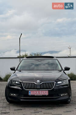 Лифтбек Skoda Superb 2017 в 