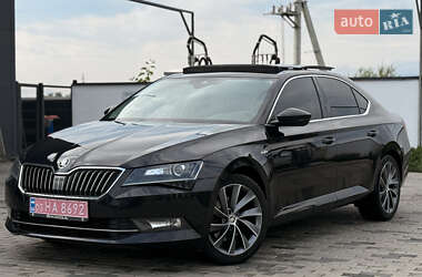 Лифтбек Skoda Superb 2017 в 