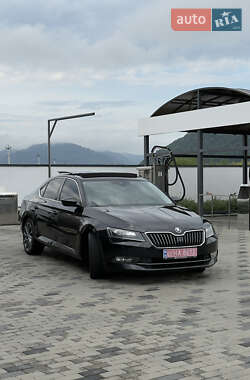 Лифтбек Skoda Superb 2017 в 