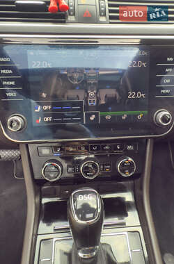Лифтбек Skoda Superb 2017 в 