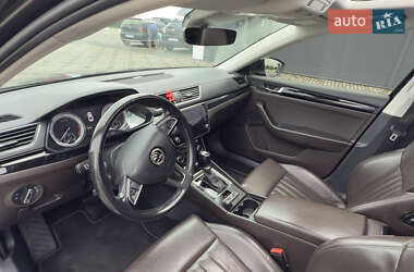 Лифтбек Skoda Superb 2017 в 
