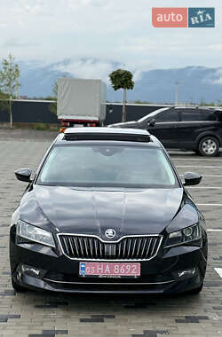 Лифтбек Skoda Superb 2017 в 