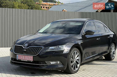 Лифтбек Skoda Superb 2017 в 