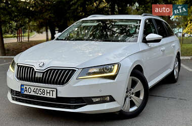 Универсал Skoda Superb 2018 в 