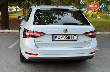 Универсал Skoda Superb 2018 в 