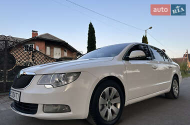 Лифтбек Skoda Superb 2012 в 