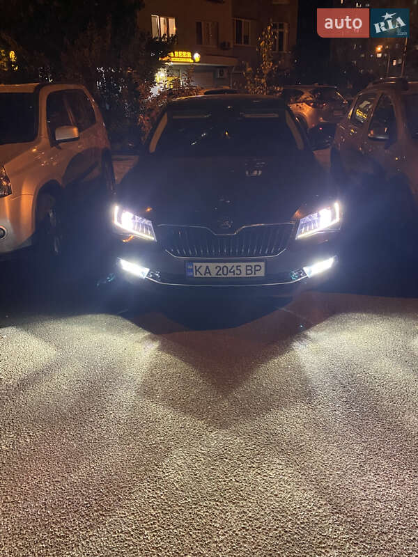 Лифтбек Skoda Superb 2019 в Киеве фото 20 Лифтбек Skoda Superb 2019 в Киеве