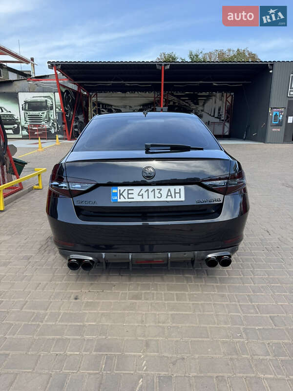 Лифтбек Skoda Superb 2016 в Кривом Роге