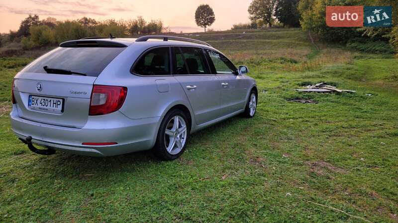 Универсал Skoda Superb 2010 в Луцке