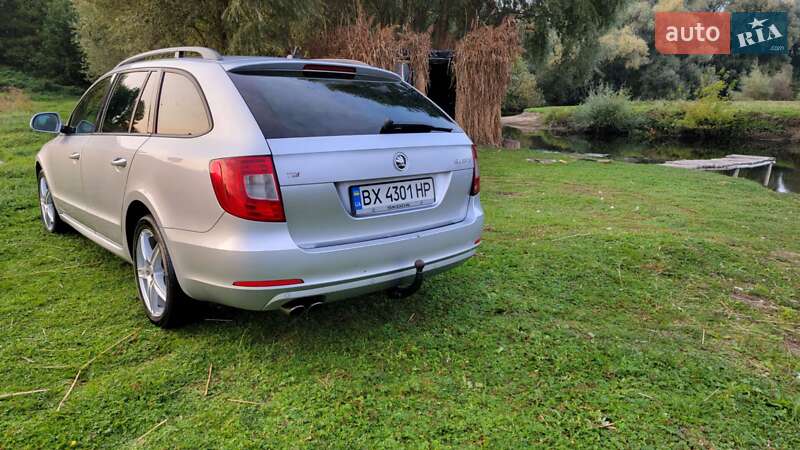 Универсал Skoda Superb 2010 в Луцке