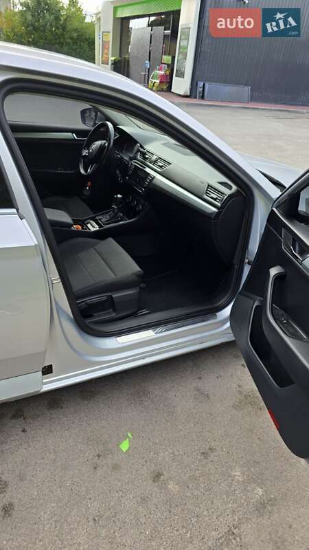 Лифтбек Skoda Superb 2016 в Волочиске