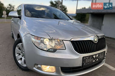 Лифтбек Skoda Superb 2013 в 