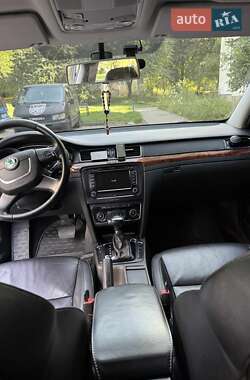 Универсал Skoda Superb 2012 в 