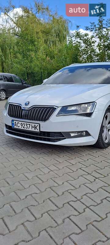 Универсал Skoda Superb 2017 в 